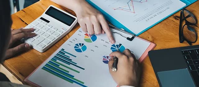 Top Down vs Bottom Up Forecasting Guide Top Down vs Bottom Up Forecasting Guide